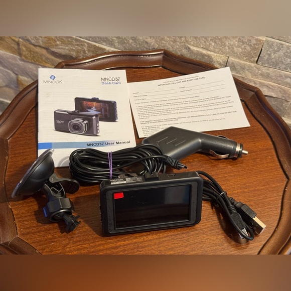 Minolta MNCD37 Full HD 3" LCD Screen Dash Cam In Black New In Box. - Picture 7 of 7